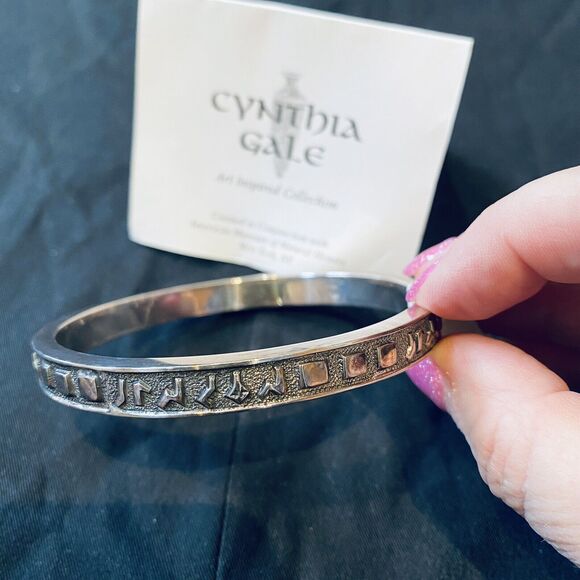 Cynthia Gale Sterling Bangle Bracelet American Museum Of Natural History Petra - Picture 1 of 6
